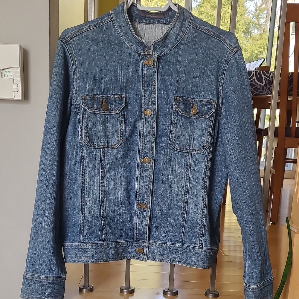 Liz Claiborne Denim Jacket in Blue Wash